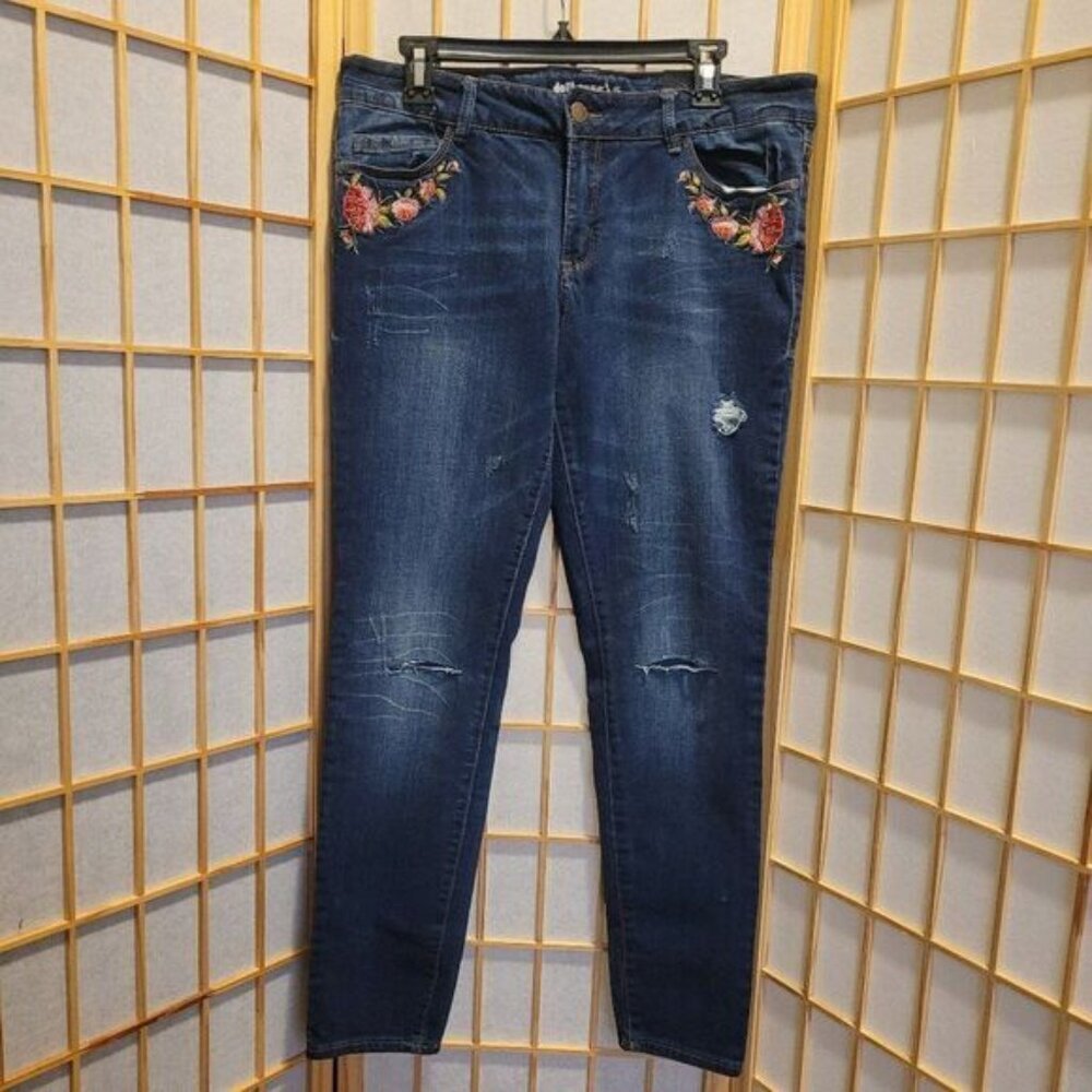 Dollhouse Distressed Floral Straight Leg Jeans Sz 15 NWOT